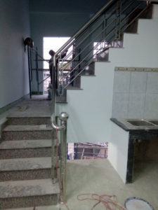 Cầu thang inox đẹp CT-08